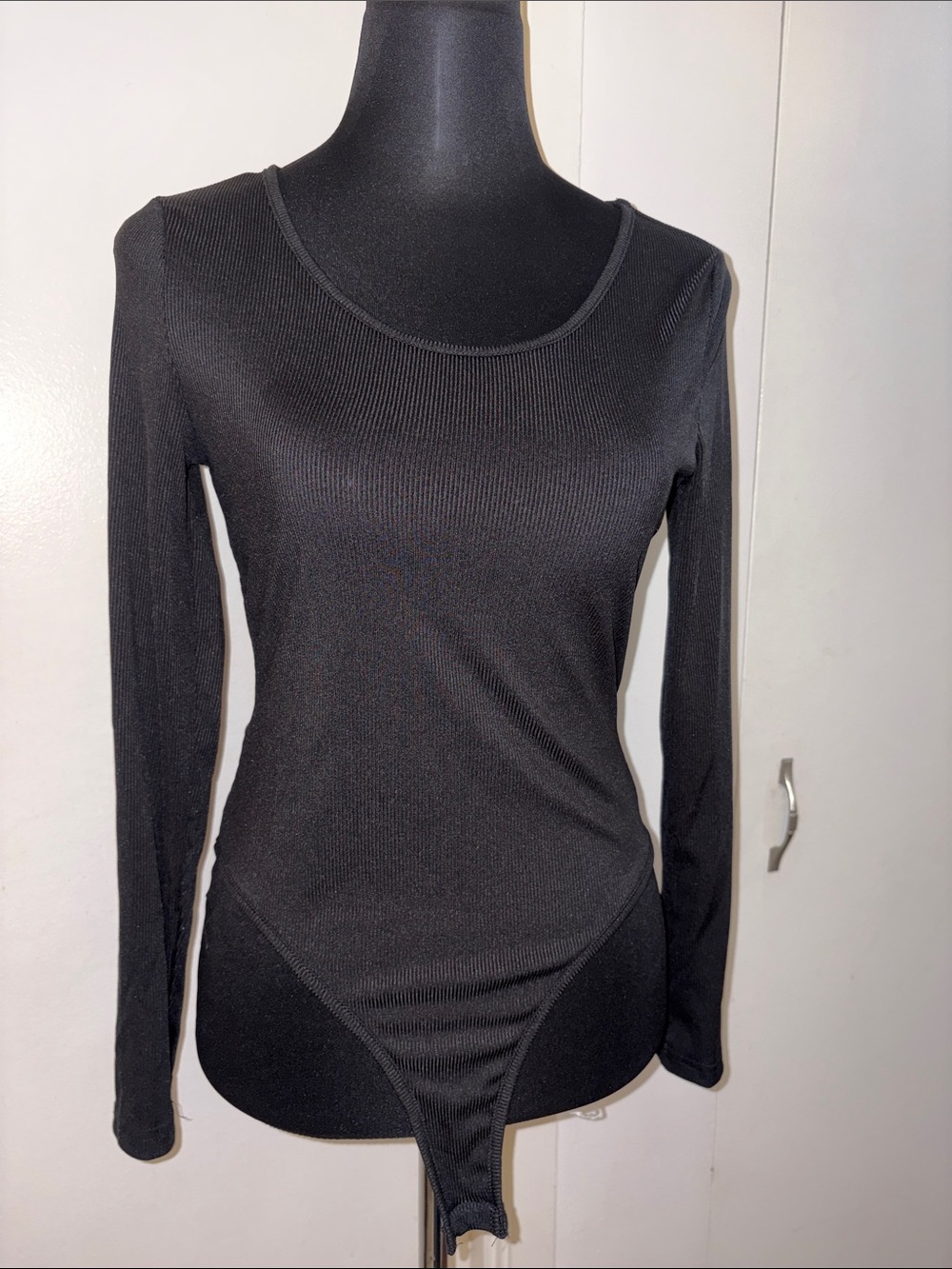 SHEIN Black Long Sleeve Scoop Neck Ribbed Bodysuit